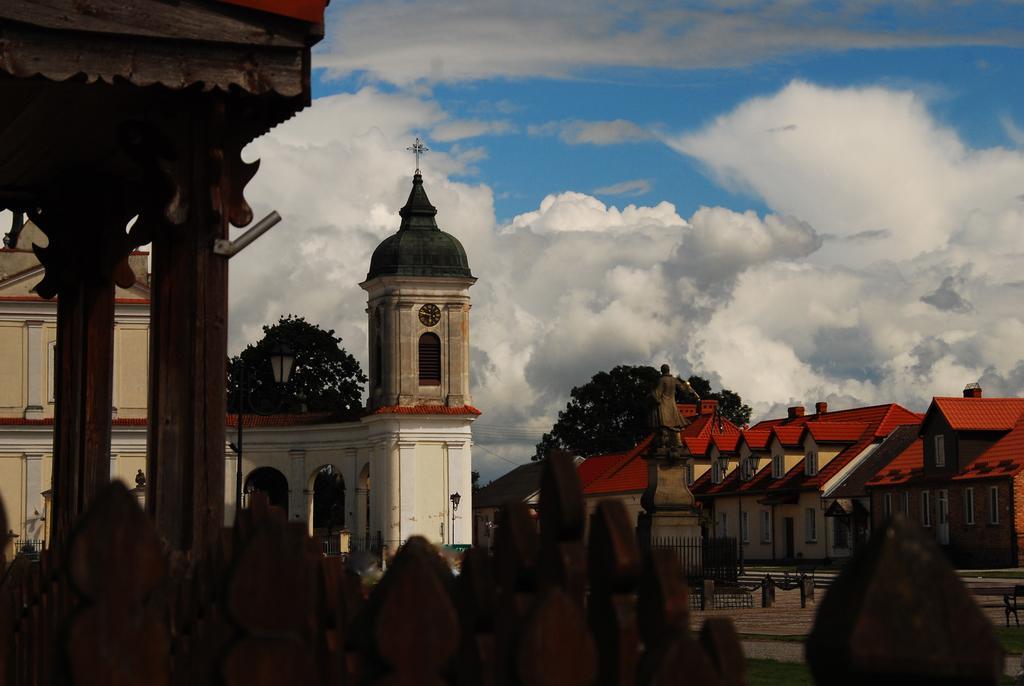Dwór Łabędzie w Kiermusach Kiermusy Zewnętrze zdjęcie